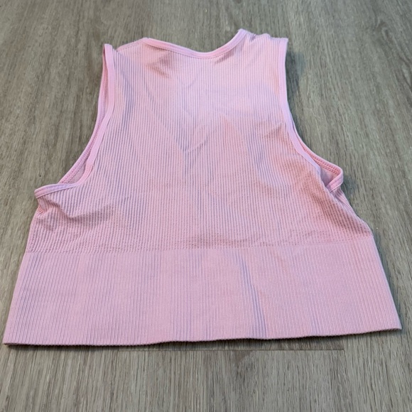 NWT BDG Medium Pink Ribbed Crop Top - Picture 5 of 5